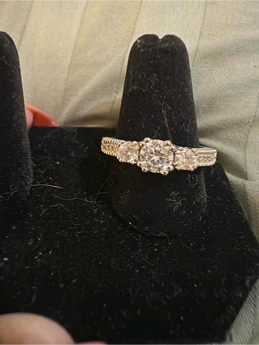 Elegant silver Three-Stone CZ Engagement Ring - sz 9